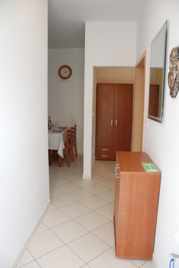 Apartmani Radin Rosini Esterno foto