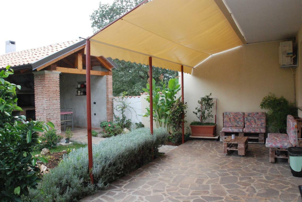 Apartmani Radin Rosini Esterno foto