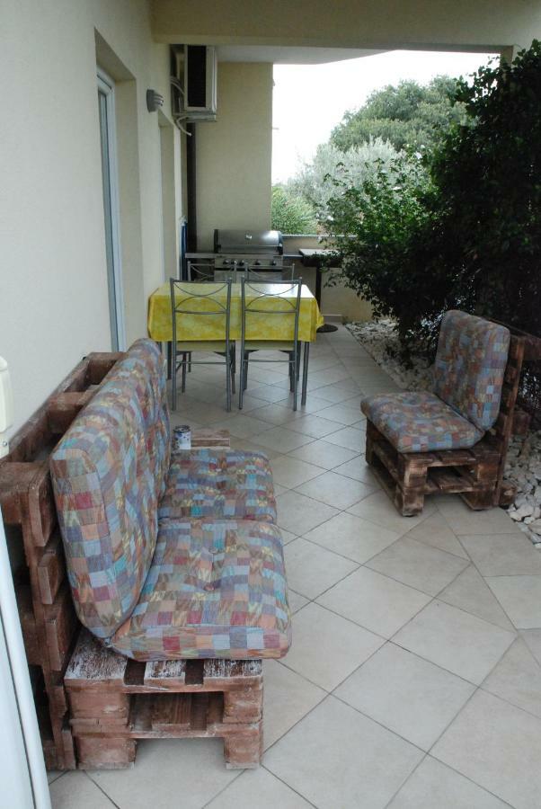 Apartmani Radin Rosini Esterno foto