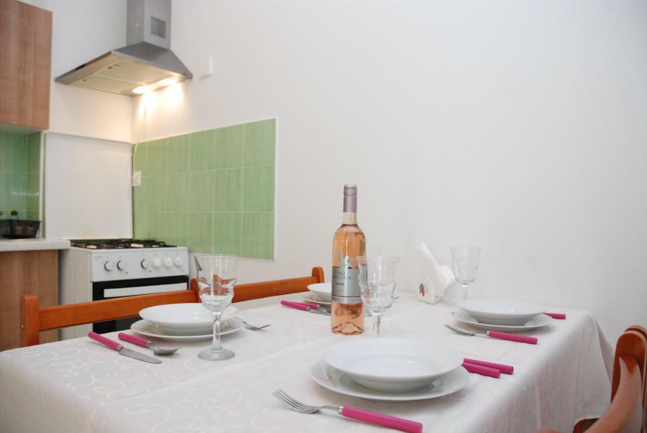 Apartmani Radin Rosini Esterno foto