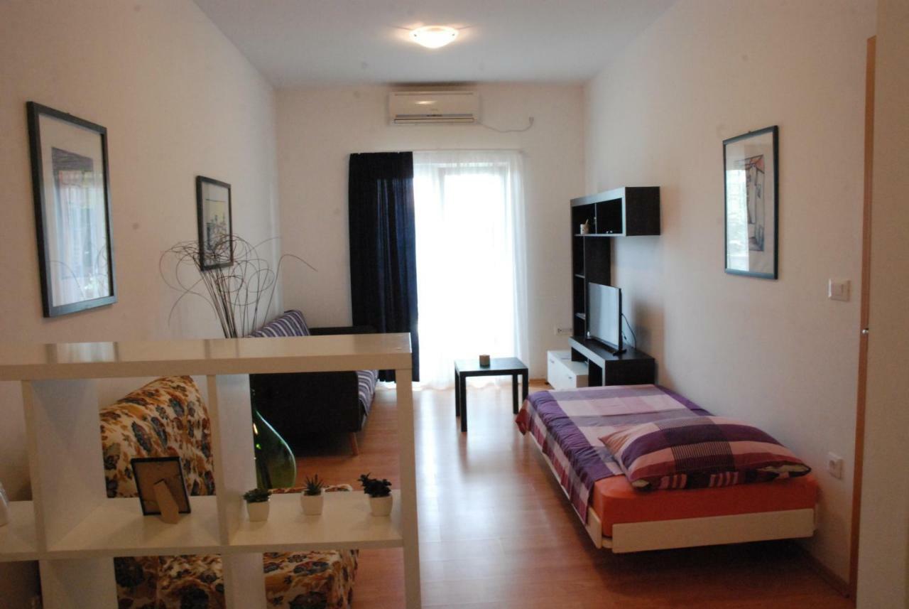 Apartmani Radin Rosini Esterno foto