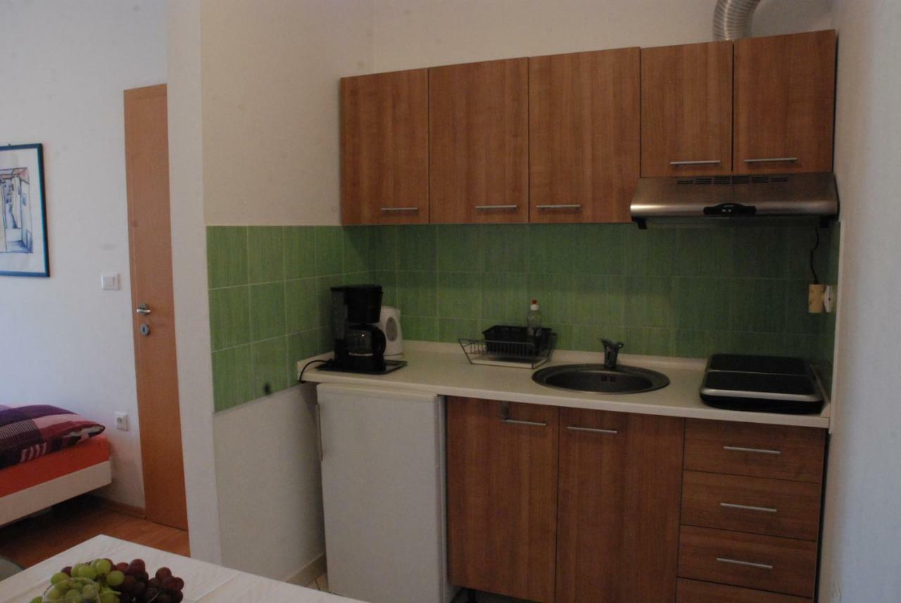 Apartmani Radin Rosini Esterno foto